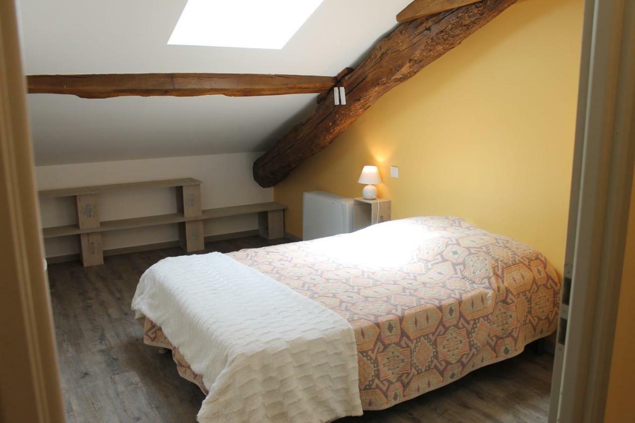 Gites Clodeguy No 2 Saint-Sylvestre-sur-Lot Екстер'єр фото