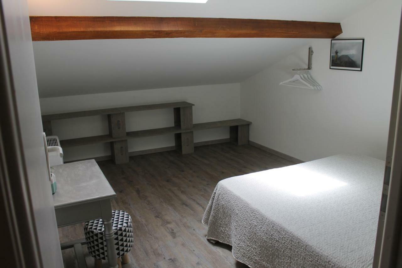 Gites Clodeguy No 2 Saint-Sylvestre-sur-Lot Екстер'єр фото
